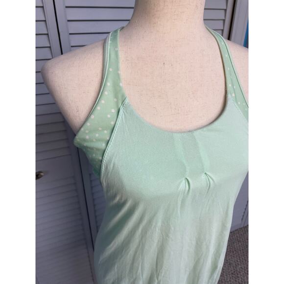 Lululemon athletic work-out tank built in bra light green white polka dot size 8 - Picture 4 of 6